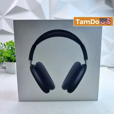 Apple AirPods Max (USB‑C) with Smart Case, Midnight - A3184 at Portable Audio & Headphones in excellent condition