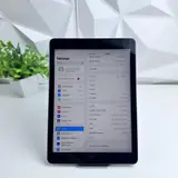 Apple iPad (5th Gen) 32GB, Wifi Only, Space Gray - Thumbnail 7