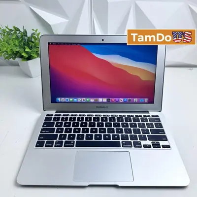 Apple MacBook Air (11", Early 2014) i5 1.4GHz | 4GB RAM | 256GB SSD at Laptops & Netbooks in good condition