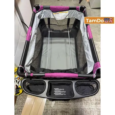Baby Trend Retreat Nursery Center Playard (Playard Only) at Nursery Décor in excellent condition