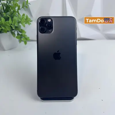 iPhone 11 Pro Max 256GB Space Gray, Unlocked at Cell Phones & Smartphones in excellent condition