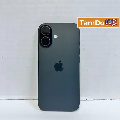 iPhone 17 | 256GB | Black | Unlocked at Cell Phones & Smartphones in excellent condition