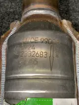 Magnaflow 51355 Universal Catalytic Converter for Acura RSX & Honda Civic/S2000 - Thumbnail 7