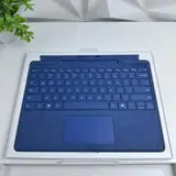 Microsoft Surface Pro - Keyboard with pen storage - Model: 1864 - Thumbnail 3