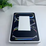 iPad Pro 13-inch (M5) Wi-Fi Only | 256GB | Space Black - Thumbnail 5
