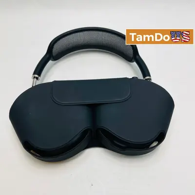 Apple AirPods Max (USB‑C) with Smart Case, Midnight (A3184) at Portable Audio & Headphones in excellent condition