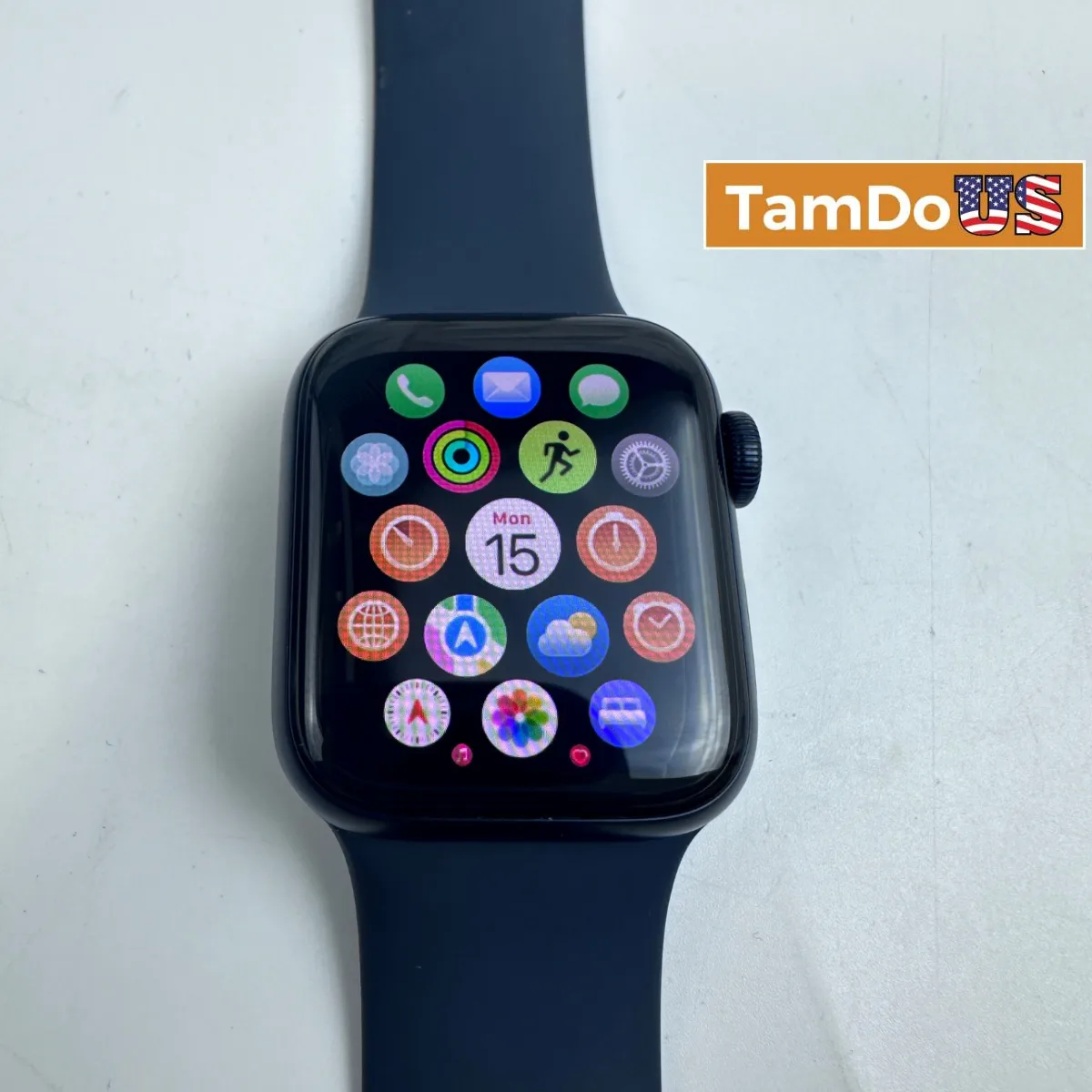 Apple Watch SE (3rd Gen, Cellular) 40mm Black AL Case Blue Sport Band - Photo 1 - Real photo at TamDoUS Salt Lake City