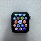Apple Watch SE (3rd Gen, Cellular) 40mm Starlight AL Case Sport Band S/M - Thumbnail 4
