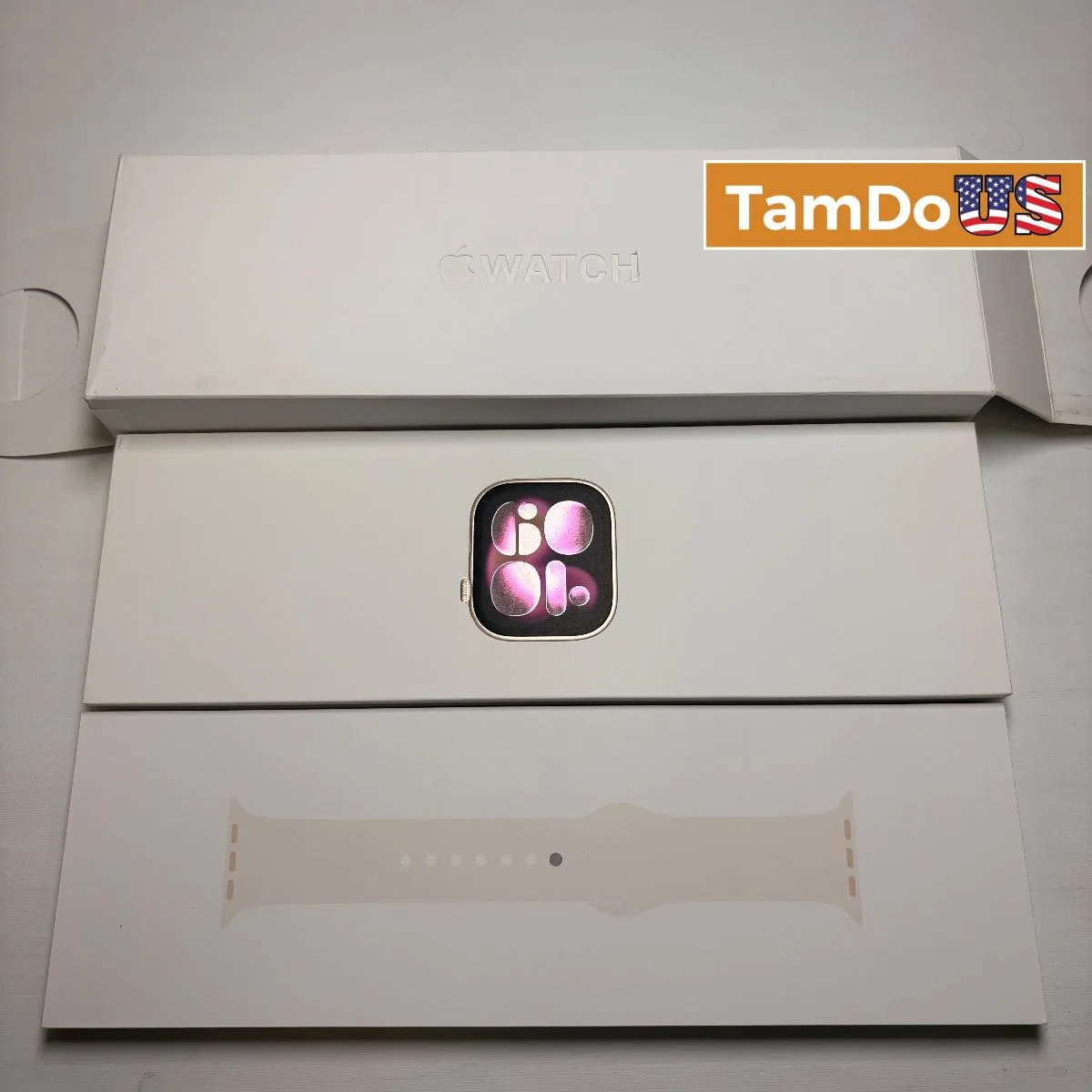 Apple Watch Series 11 (42mm, Cellular) Gold Aluminum Case Sport Band S/M - Photo 1 - Real photo at TamDoUS Salt Lake City