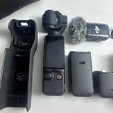 DJI Osmo Pocket 3 Creator Combo Vlogging Camera 4K 120fps 1" CMOS - Thumbnail 4