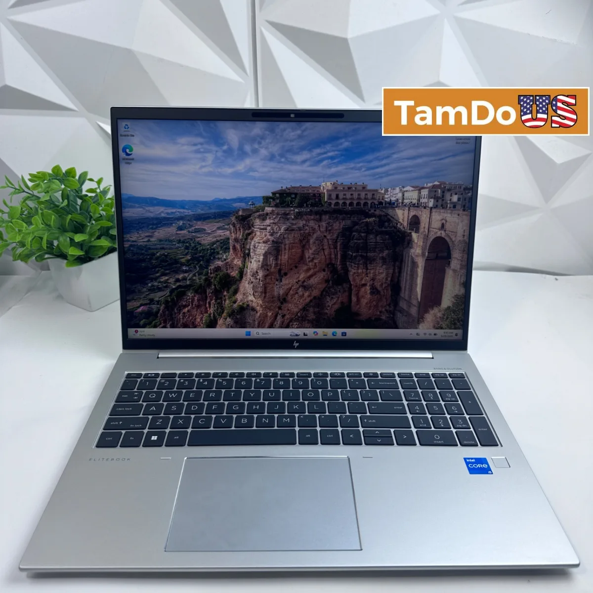 HP EliteBook 860 G9 Laptop, 16" FHD, i5-1245U, 16GB DDR5, 512GB SSD - Photo 1 - Real photo at TamDoUS Salt Lake City