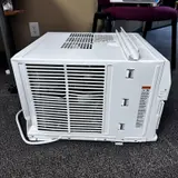 GE 10000 BTU Window Air Conditioner Unit 115V Fits 450 Sq Ft Room 10.9 CEER R32 - Thumbnail 2
