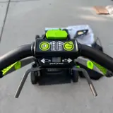 Greenworks Pro 80V 22" Lawn Mower Self-Propelled w 2x 4Ah Battery Charger - Thumbnail 8