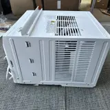 Hisense Medium Room Window Air Conditioner, Remote Included (115V, 10000-BTU) - Thumbnail 8