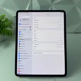 iPad Pro 13-inch (M5) Wi-Fi Only | 256GB | Space Black - Thumbnail 5