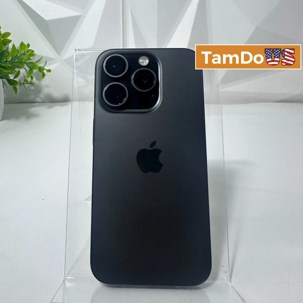 iPhone 15 Pro | 256GB | Black Titanium | Unlocked - Photo 1 - Real photo at TamDoUS Salt Lake City