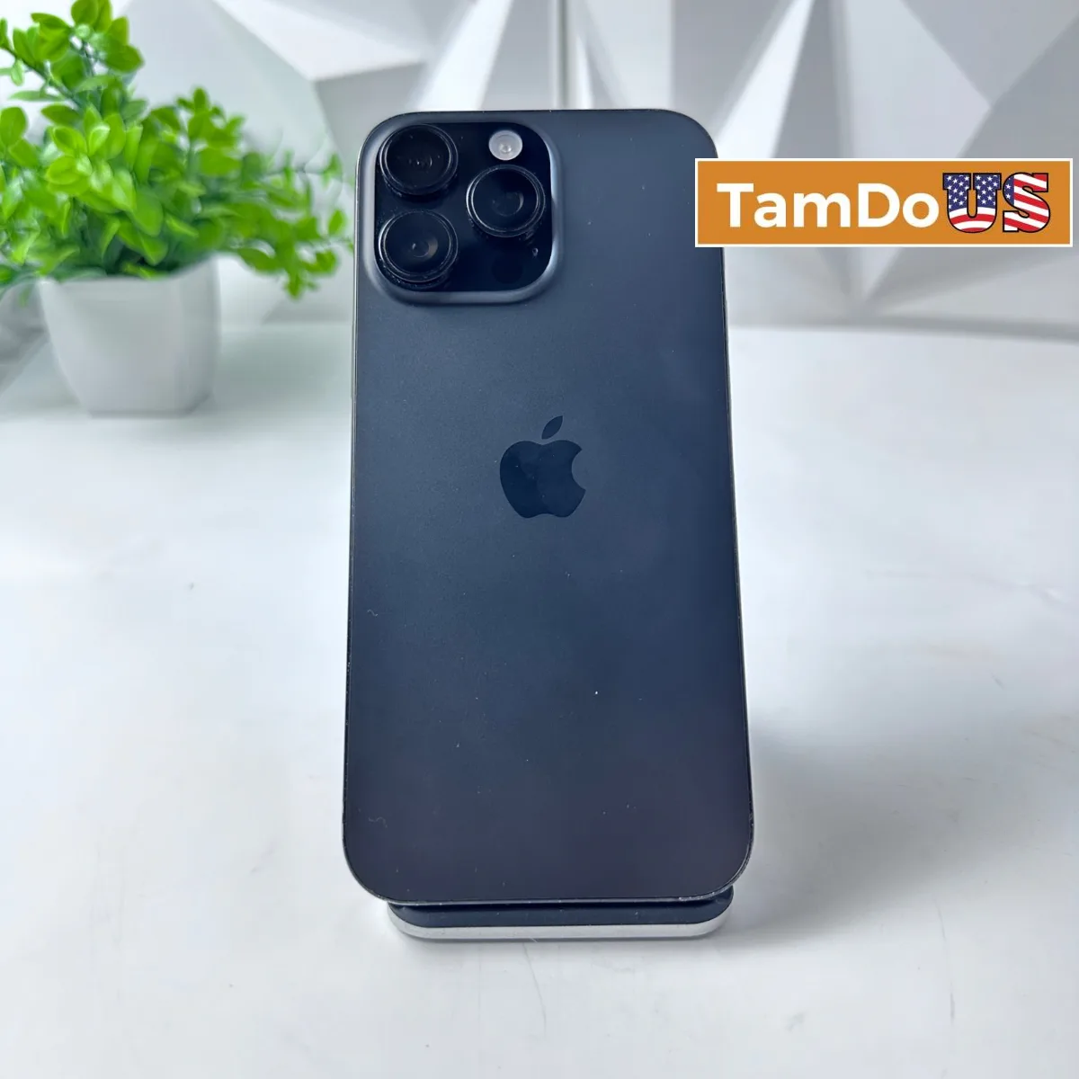 iPhone 16 Pro Max | 256GB | Black | Unlocked - Photo 1 - Real photo at TamDoUS Salt Lake City