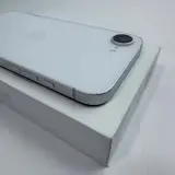 iphone 16e | 128GB | White | Unlocked - Thumbnail 5