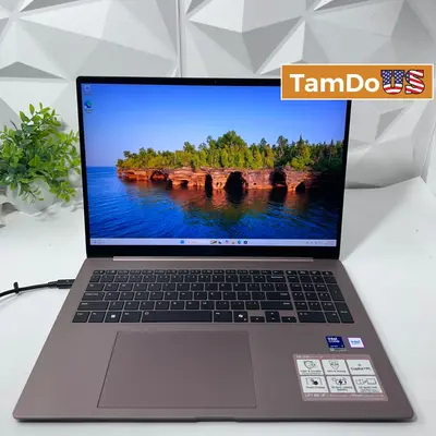 LG gram Pro 17" 2.5K Touch Laptop, Core Ultra 7, 32GB, 1TB, Windows 11 Home at Laptops & Netbooks in excellent condition