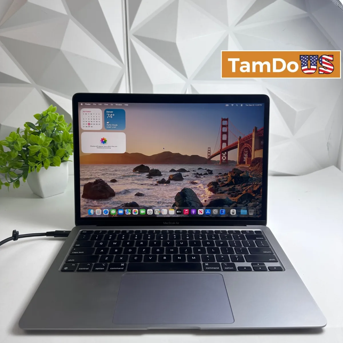 Macbook Air (13.3-inch, M1, 2020) 7-Core GPU, 8GB, 256GB SSD - Photo 1 - Real photo at TamDoUS Salt Lake City