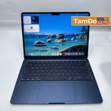 MacBook Air (13-inch, M5) 8-Core GPU, 16GB, 512GB SSD, Midnight - Thumbnail 1
