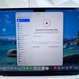 MacBook Air (13-inch, M5) 8-Core GPU, 16GB, 512GB SSD, Silver - Thumbnail 10