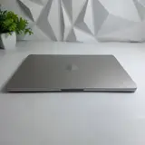 MacBook Air (13-inch, M5) 8-Core GPU, 16GB, 512GB SSD, StarLight - Thumbnail 4