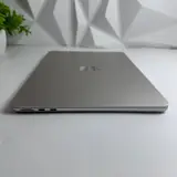 MacBook Air (13-inch, M5) 8-Core GPU, 16GB, 512GB SSD, StarLight - Thumbnail 2