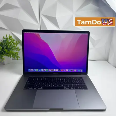 MacBook Pro (15-inch, 2016) Quad-Core i7 2.7Ghz, 16GB RAM, 512GB SSD at Laptops & Netbooks in good condition