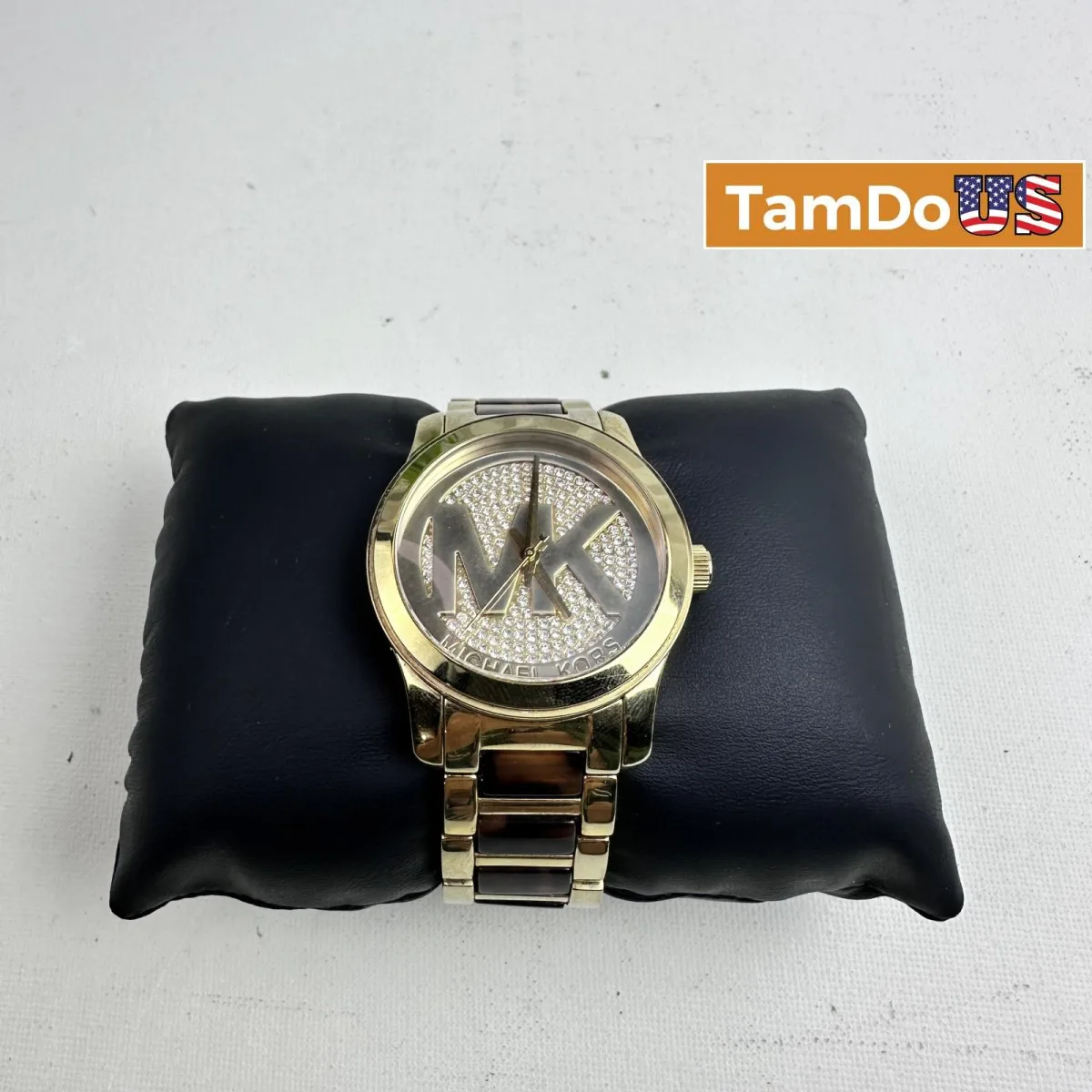 Michael Kors $310 MK5864 Women’s Gold-Tone Crystal Logo Watch 45mm - Photo 1 - Real photo at TamDoUS Salt Lake City