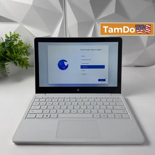 Microsoft Surface Laptop SE 11.6" Celeron N4020, 4GB RAM, 64GB for School Office at TamDoUS Taylorsville
