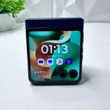 Motorola Razr 2025 | 256GB | Unlocked | Blue Foldable Smartphone - Thumbnail 5