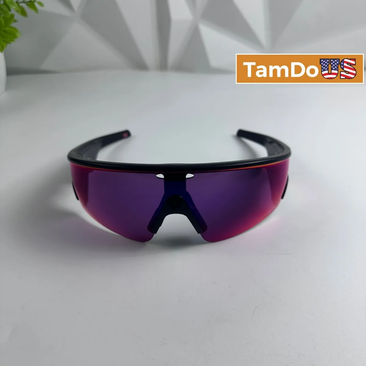 Oakley Meta Vanguard OW8001 AI Smart Sunglasses Black Frame Prizm Road Lens - Photo 1 - Real photo at TamDoUS Salt Lake City
