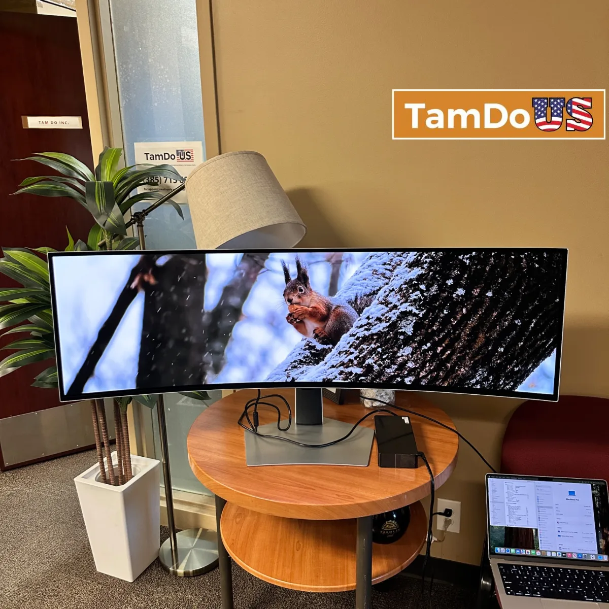 Samsung Odyssey OLED G9 49 Curved Gaming Monitor 240Hz 0.03ms DQHD 5120x1440 - Photo 1 - Real photo at TamDoUS Salt Lake City
