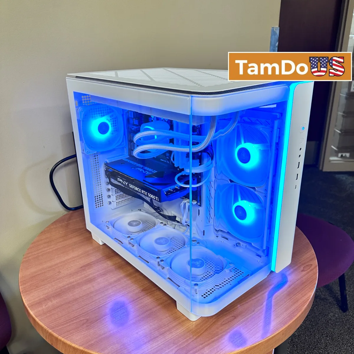 Skytech Gaming King 95 Desktop, Ryzen 7 9700X, 16GB DDR5, 1TB, RTX 5060 Ti 16GB - Photo 1 - Real photo at TamDoUS Salt Lake City