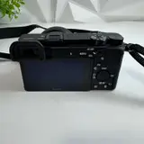 Sony Alpha 6400 APS-C Mirrorless Camera with 16-50mm OSS II & FE 50mm f/1.8 Lens - Thumbnail 10