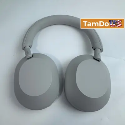 Sony WH-1000XM5 Wireless Noise-Canceling Over-Ear Headphones Bluetooth at Portable Audio & Headphones in good condition