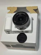 Sony ZV-E10 Mirrorless Camera with 16-50mm f/3.5-5.6 OSS II Lens Kit - White/WQ - Thumbnail 5